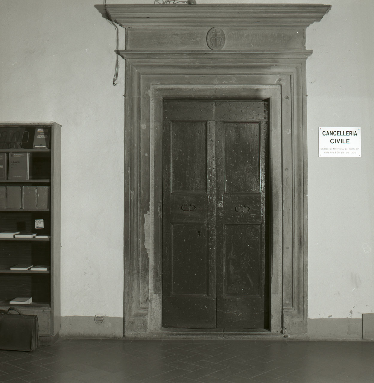 mostra di porta, opera isolata - bottega toscana (seconda metà sec. XVI)