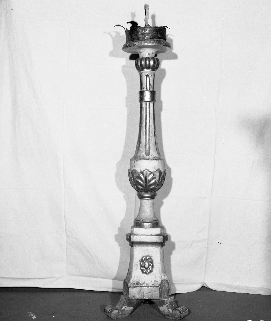 candeliere, coppia - bottega toscana (sec. XVIII)