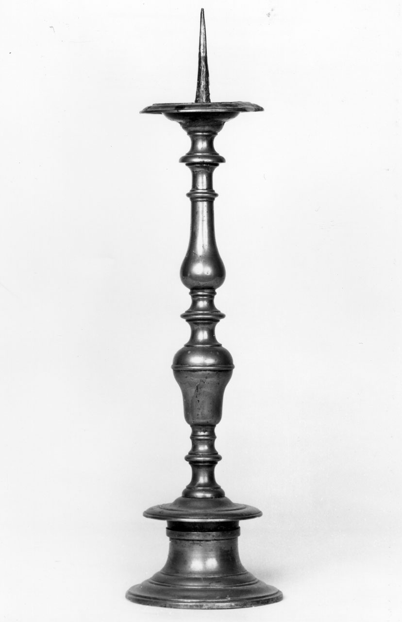 candeliere, serie - bottega toscana (prima metà sec. XVIII)