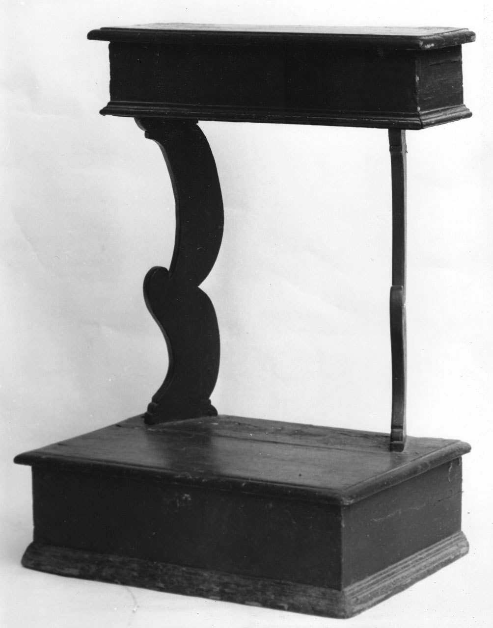 inginocchiatoio, opera isolata - bottega toscana (fine sec. XVIII)