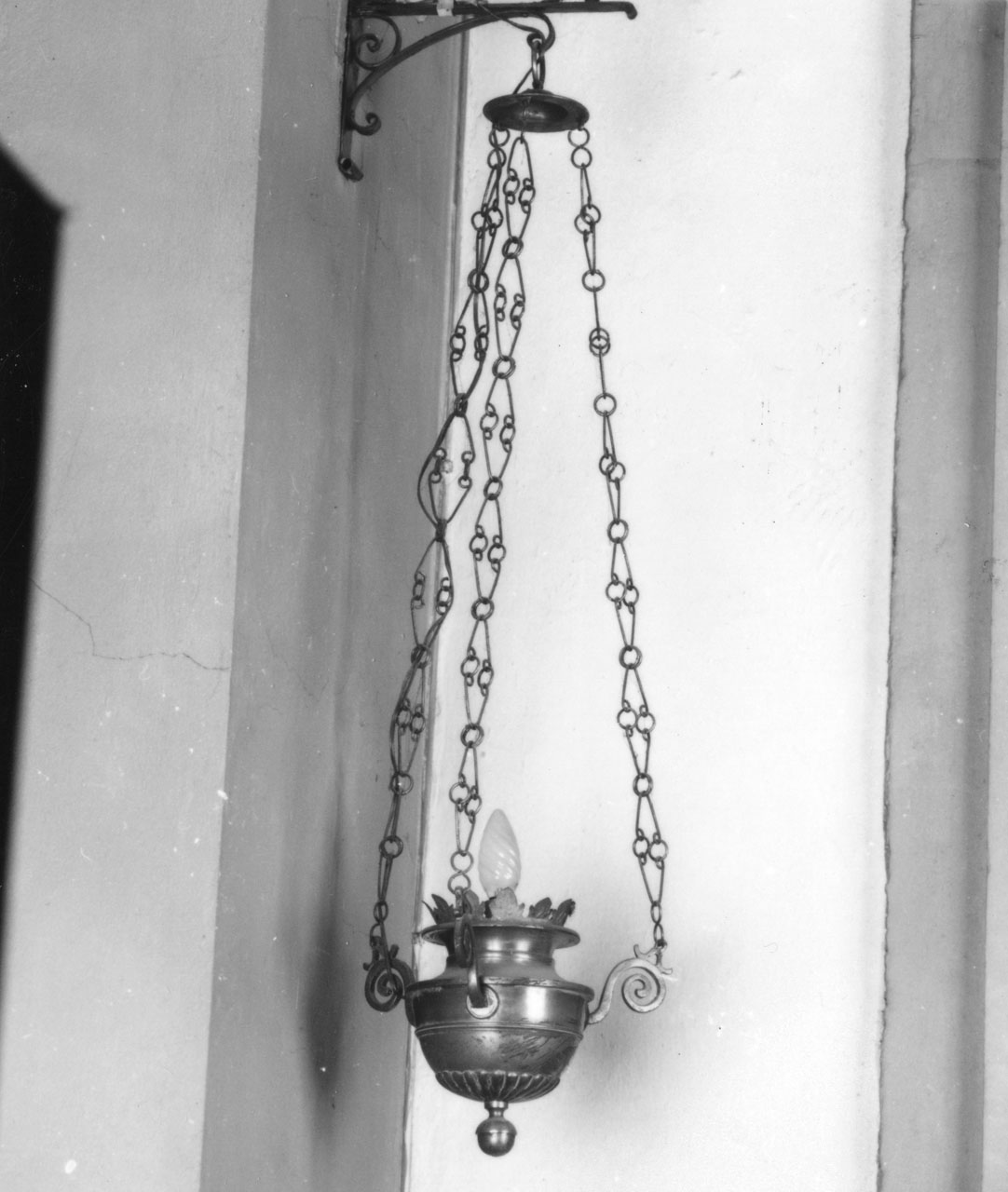 lampada pensile, coppia - bottega toscana (prima metà sec. XVIII)