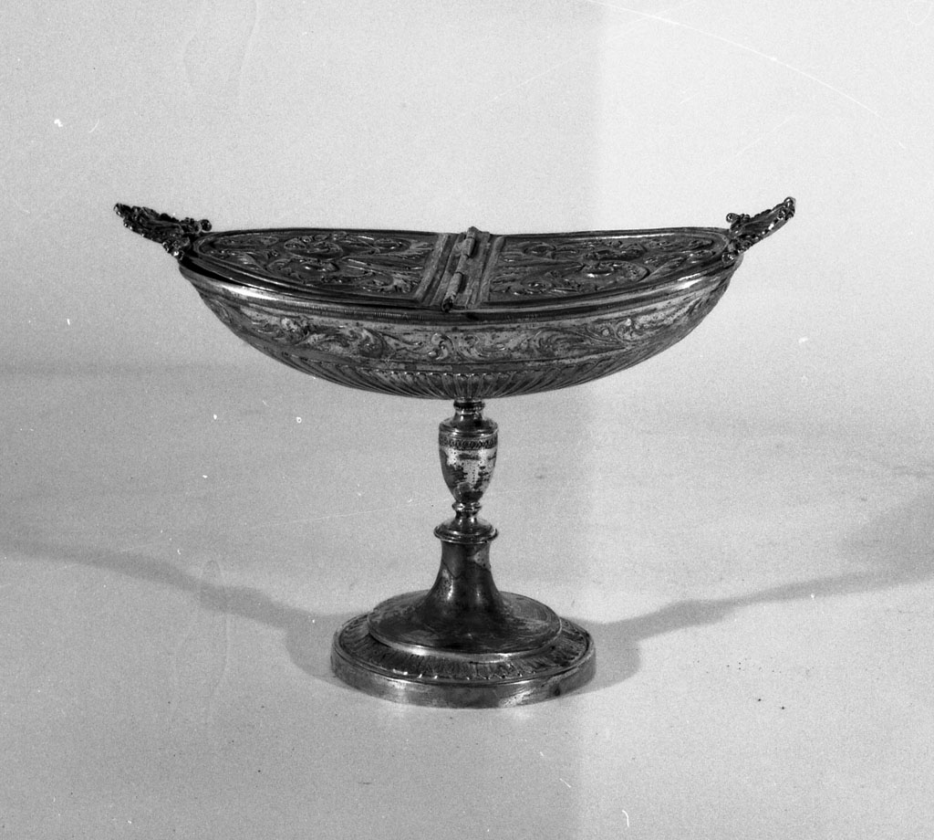 navicella portaincenso - a doppia valva di Giannotti Angelo (sec. XIX)