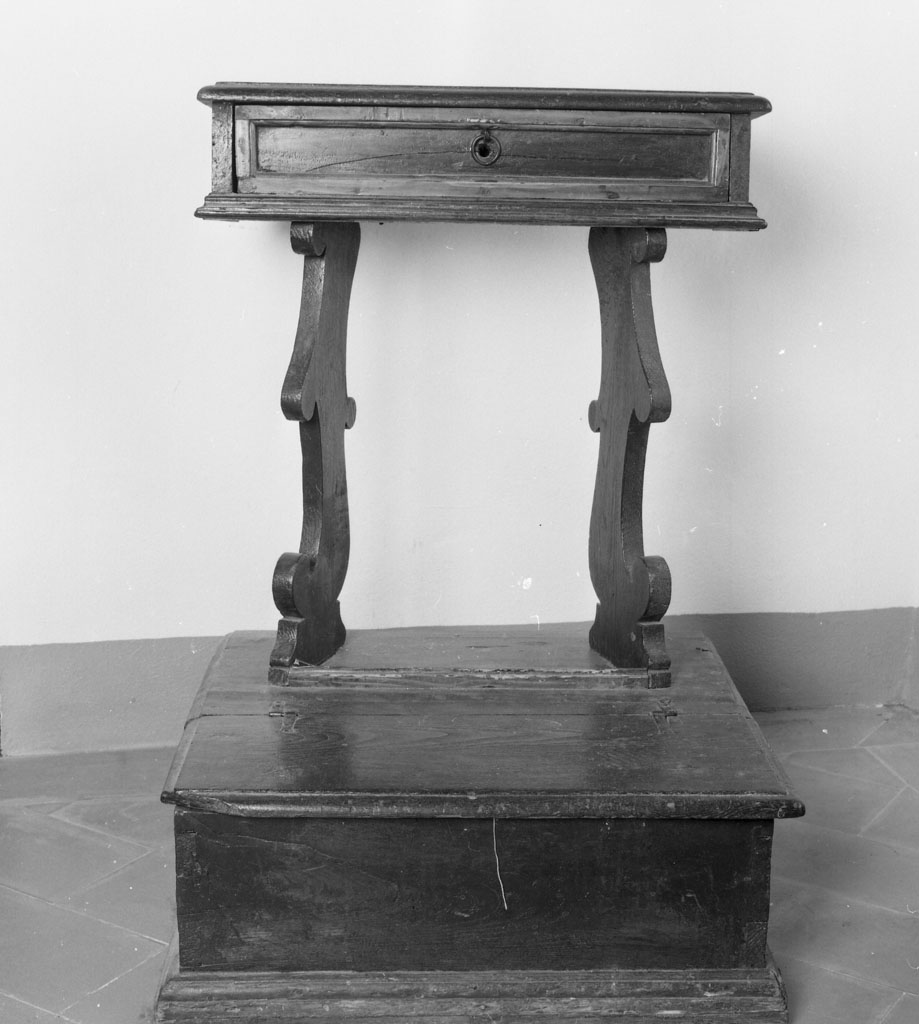 inginocchiatoio, opera isolata - bottega toscana (inizio sec. XVIII)