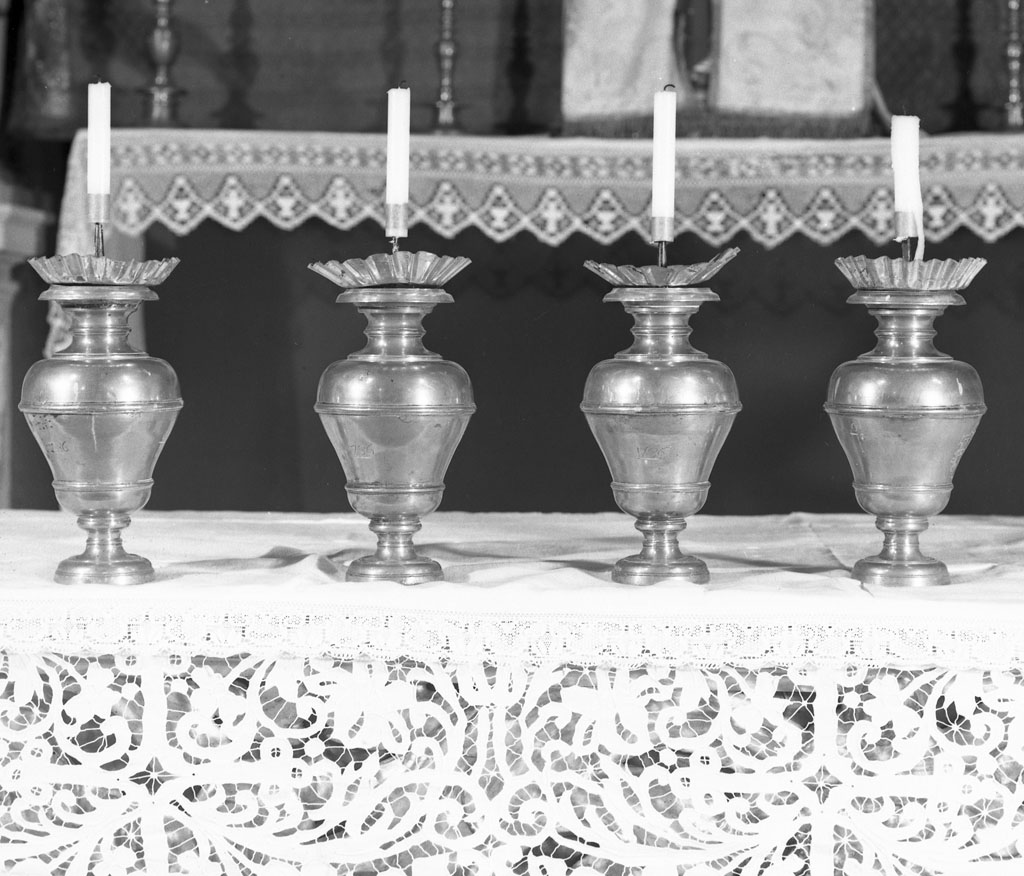 candeliere, serie - bottega toscana (sec. XVIII)