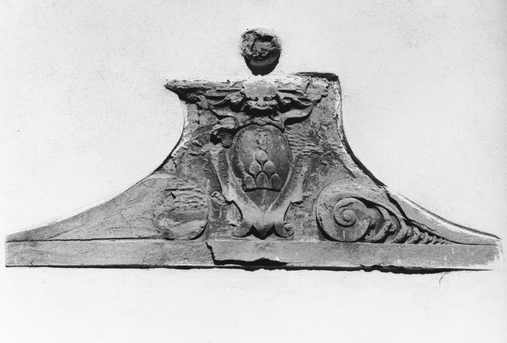 stemma gentilizio (rilievo) - bottega aretina (sec. XVII)