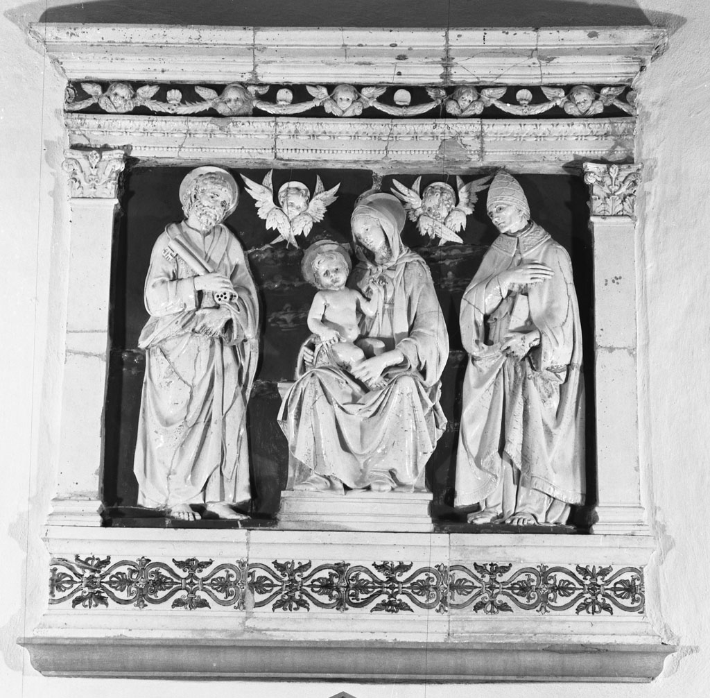 Madonna in trono con Bambino e Santi (pala) di Della Robbia Andrea (sec. XVI)