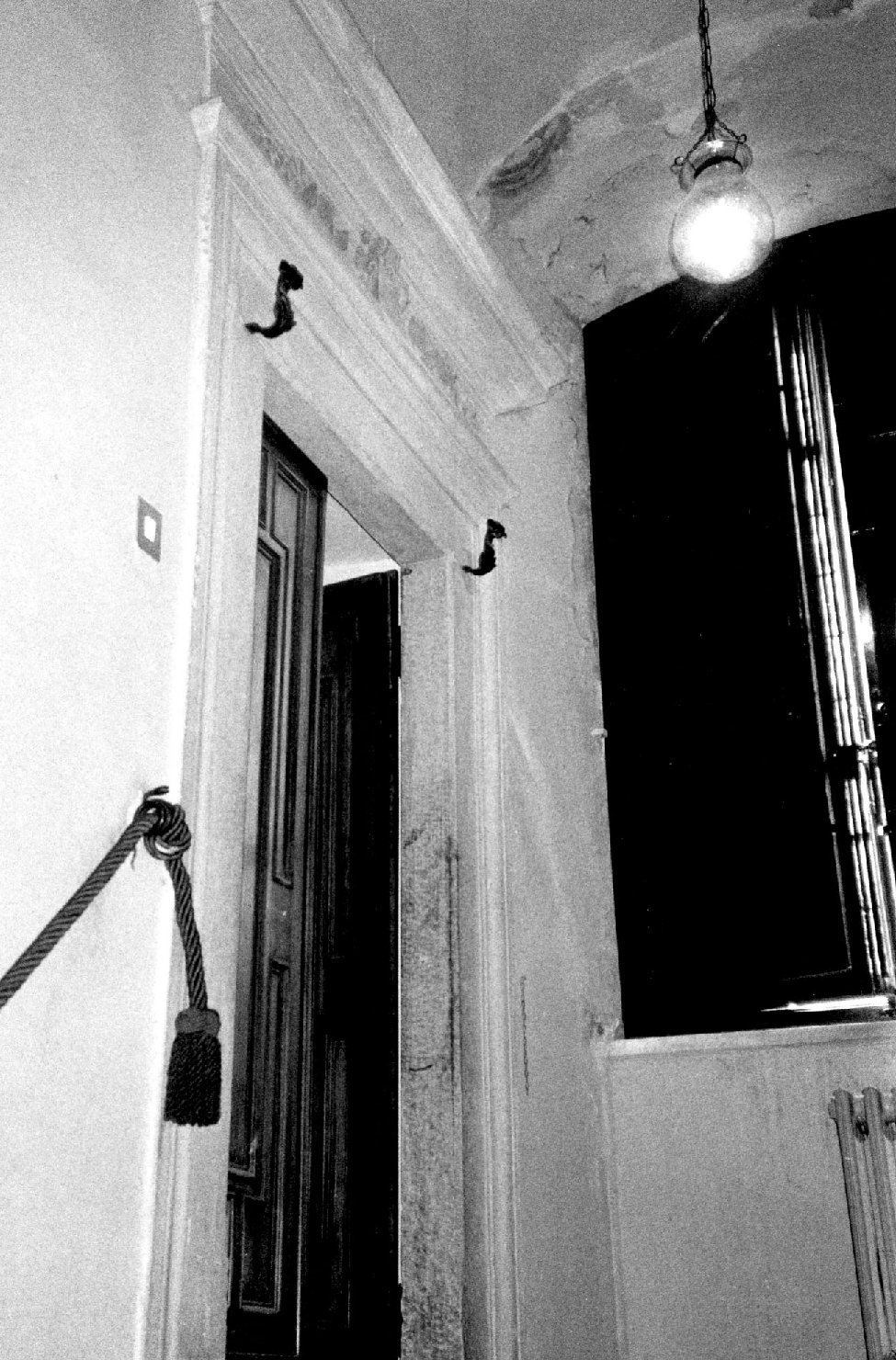 portale - bottega aretina (sec. XX)