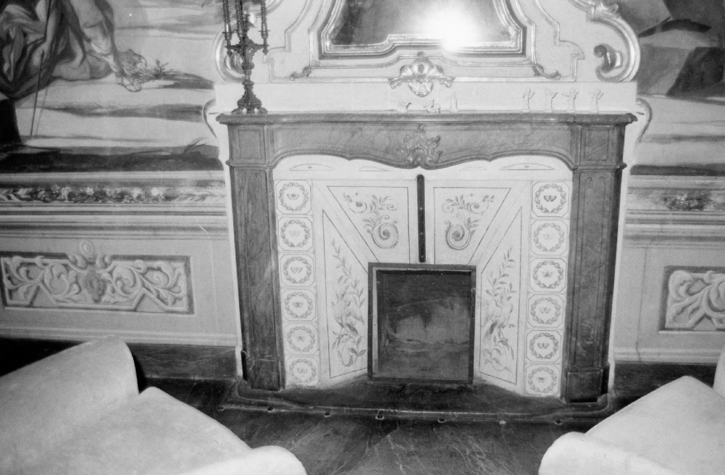 camino - bottega aretina (sec. XVIII)