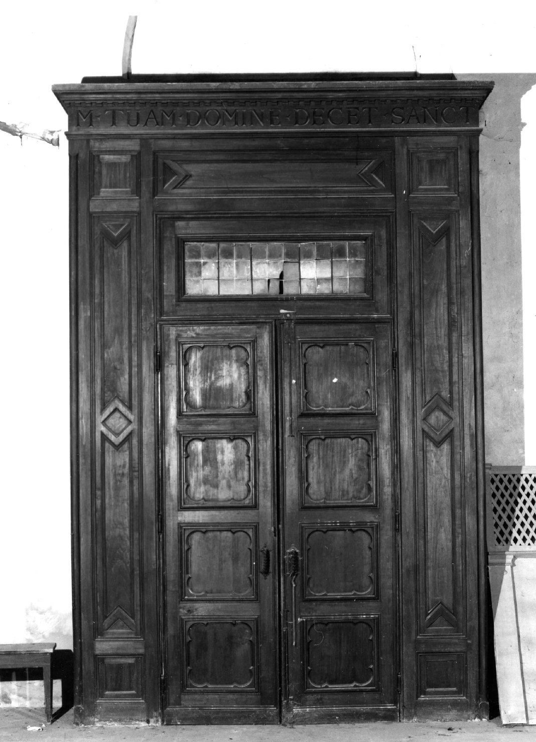 portale - bottega aretina (primo quarto sec. XX)