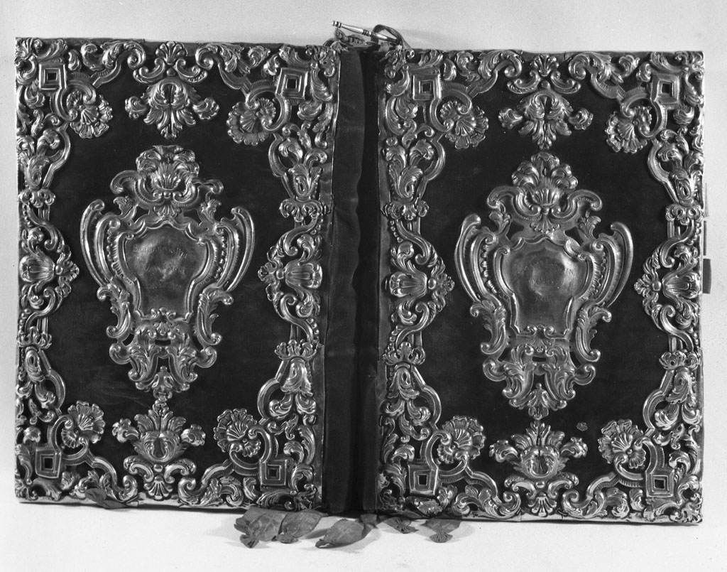 coperta di libro liturgico - bottega toscana (sec. XVIII)