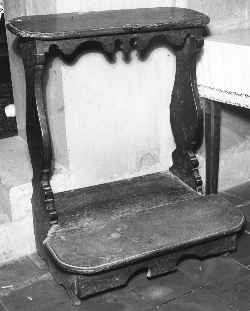 inginocchiatoio - bottega toscana (seconda metà sec. XVIII)