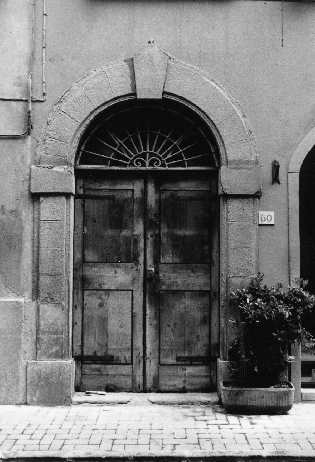 portale - bottega aretina (fine/inizio secc. XVIII/ XIX)