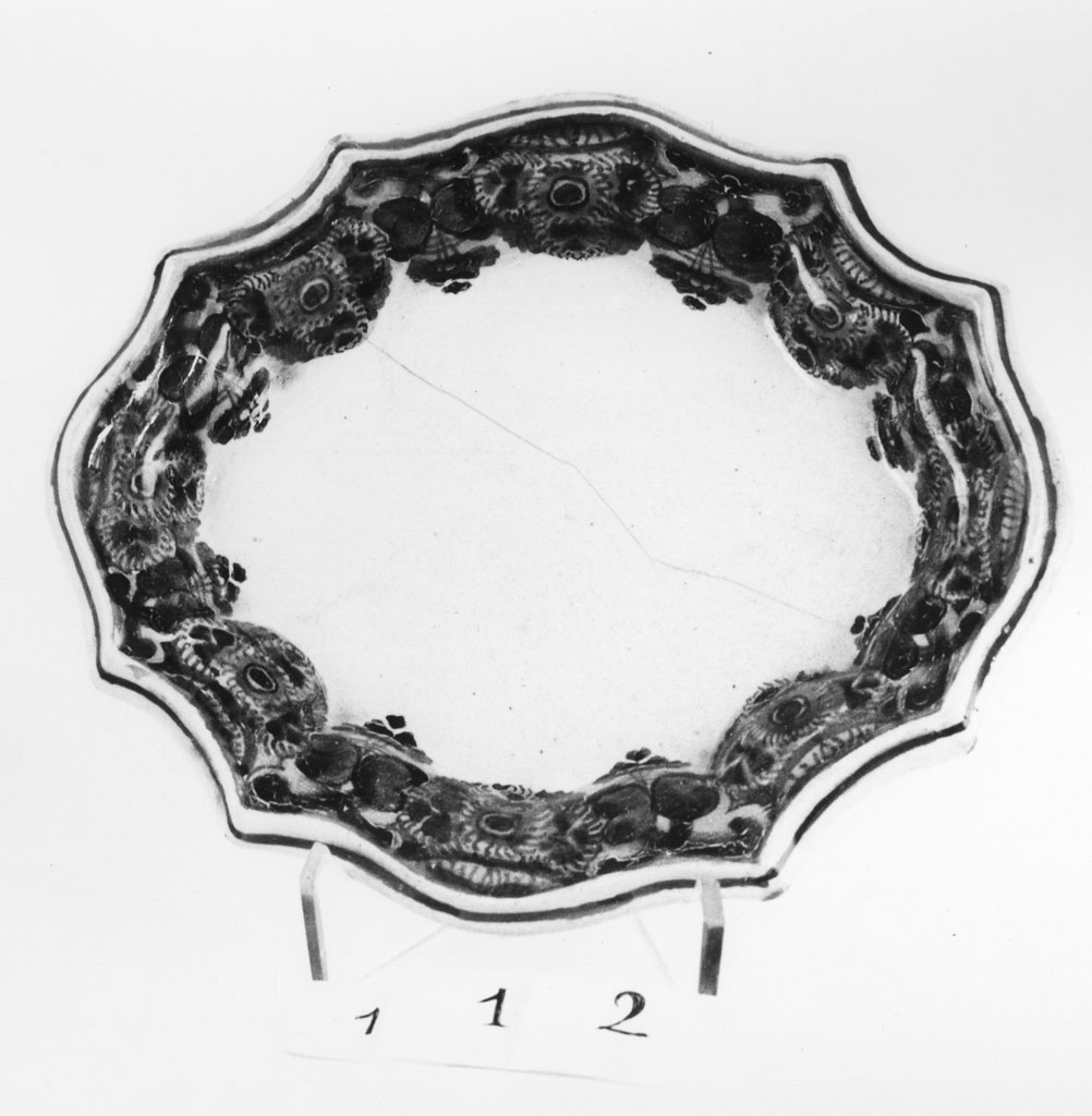 vassoio - bottega Italia settentrionale (metà sec. XVIII)