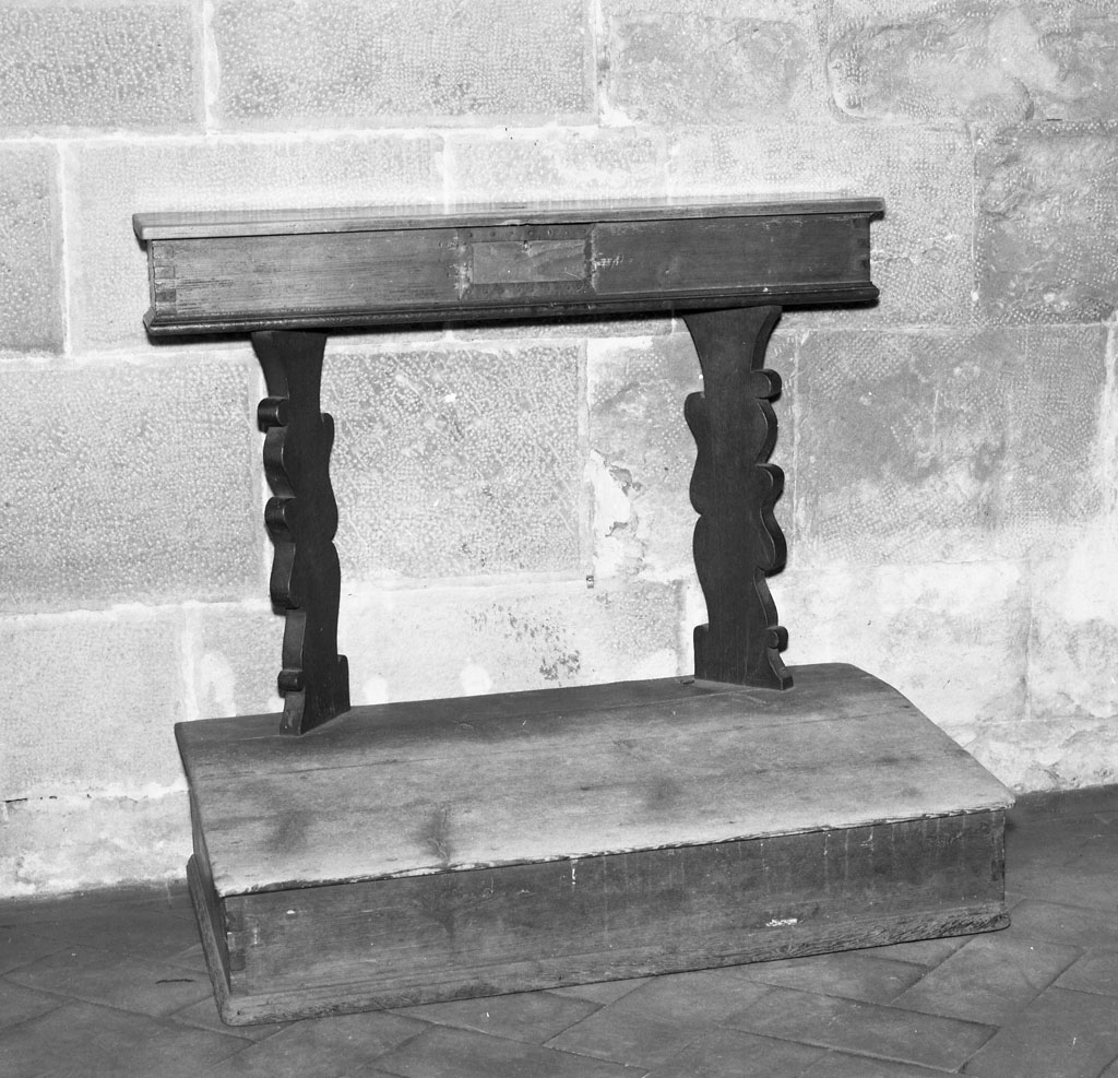 inginocchiatoio - bottega aretina (ultimo quarto sec. XVIII)