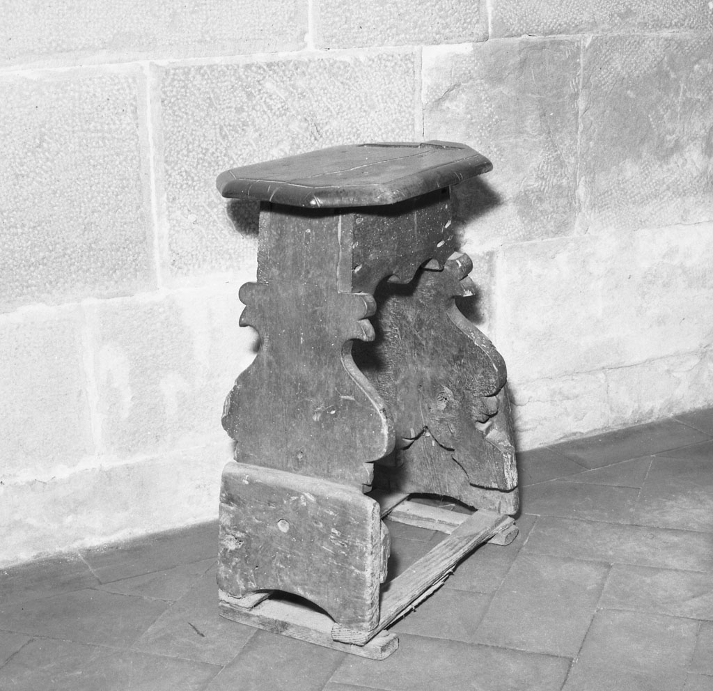 sgabello - bottega aretina (seconda metà sec. XVI)