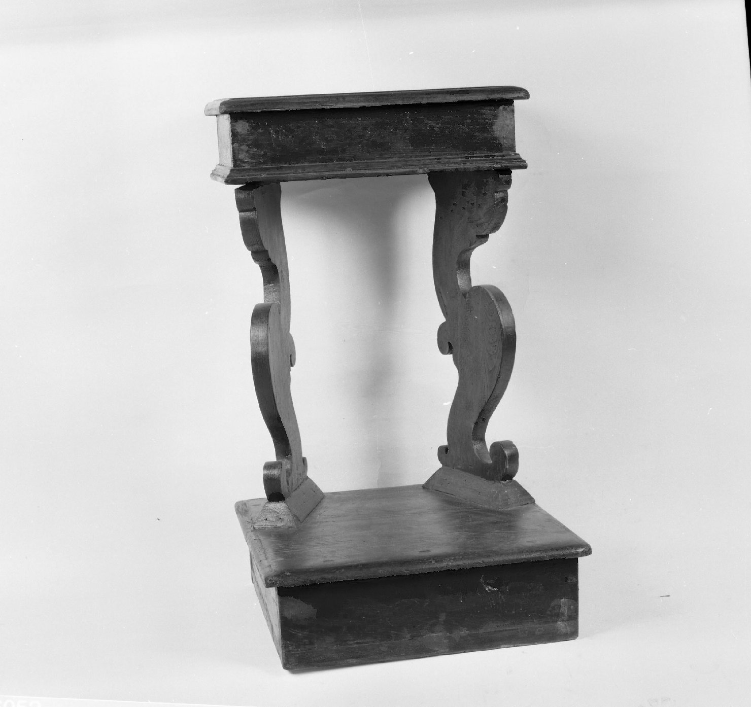 inginocchiatoio - bottega italiana (fine/inizio secc. XIX/ XX)