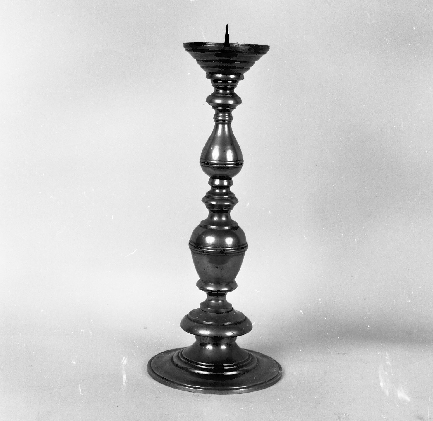 candelabro - bottega aretina (prima metà sec. XIX)