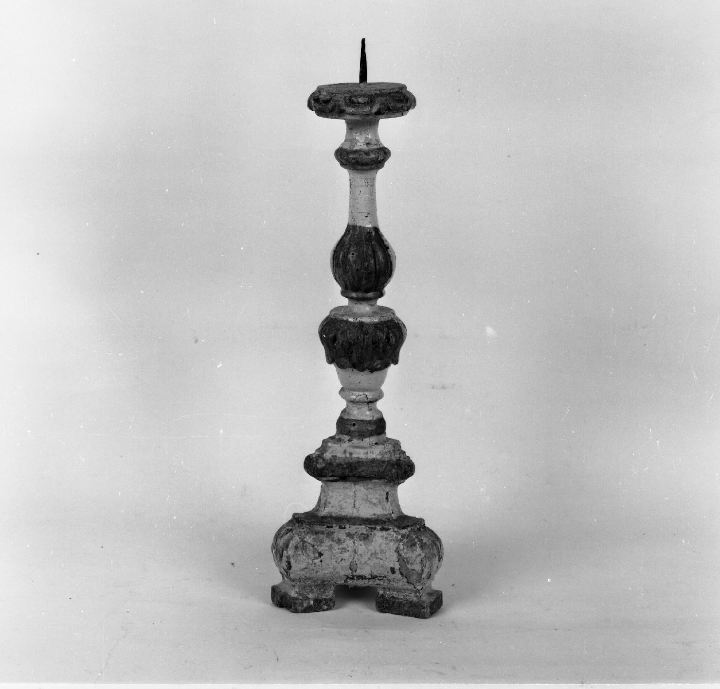 candelabro - bottega aretina (sec. XIX)