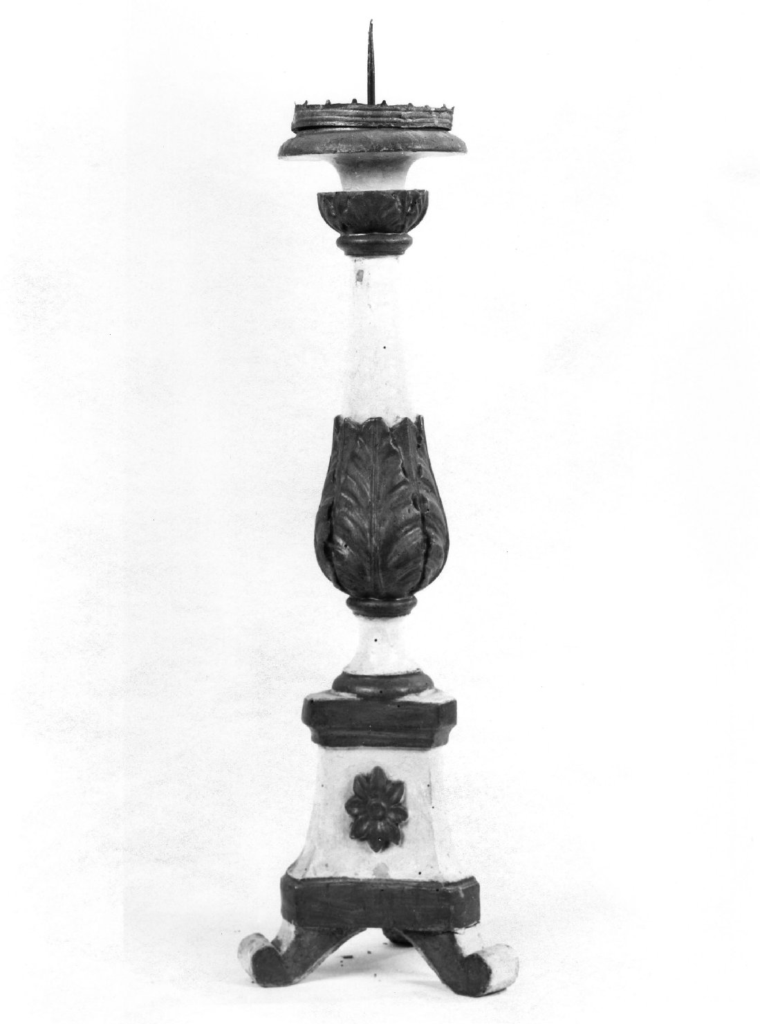 candeliere d'altare, serie - bottega toscana (seconda metà sec. XVIII)