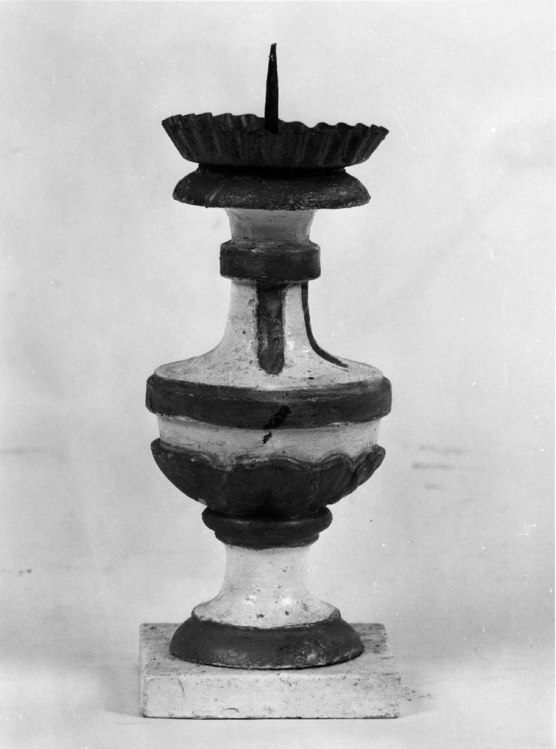 portacandelabro, serie - bottega toscana (prima metà sec. XIX)