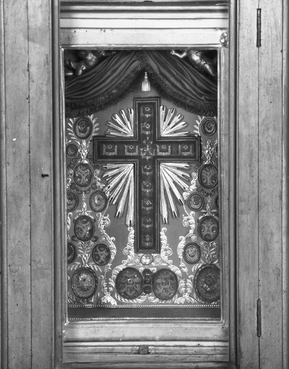 reliquiario a teca - bottega toscana (ultimo quarto sec. XIX)