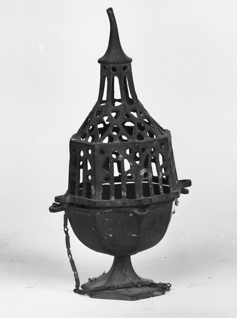 turibolo - a corpo architettonico - bottega toscana (seconda metà sec. XIV)