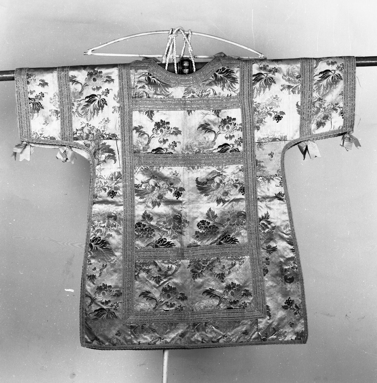 tunicella, coppia - manifattura toscana (prima metà sec. XIX)