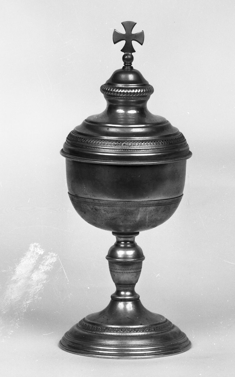 pisside - bottega toscana (inizio sec. XX)