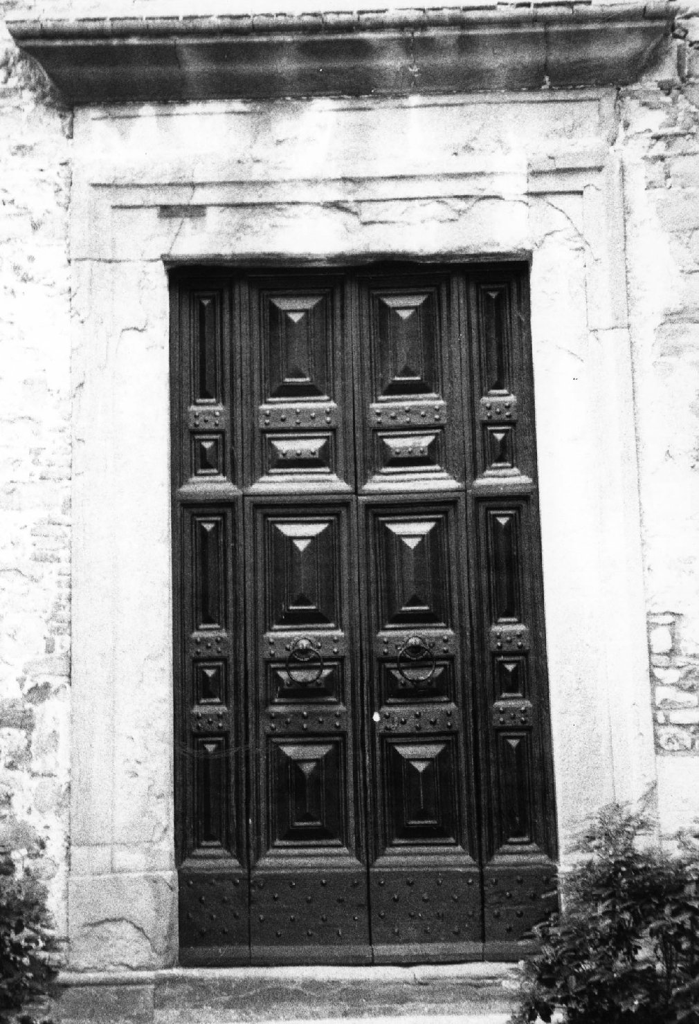 portale - bottega aretina (fine/inizio secc. XVI/ XVII)