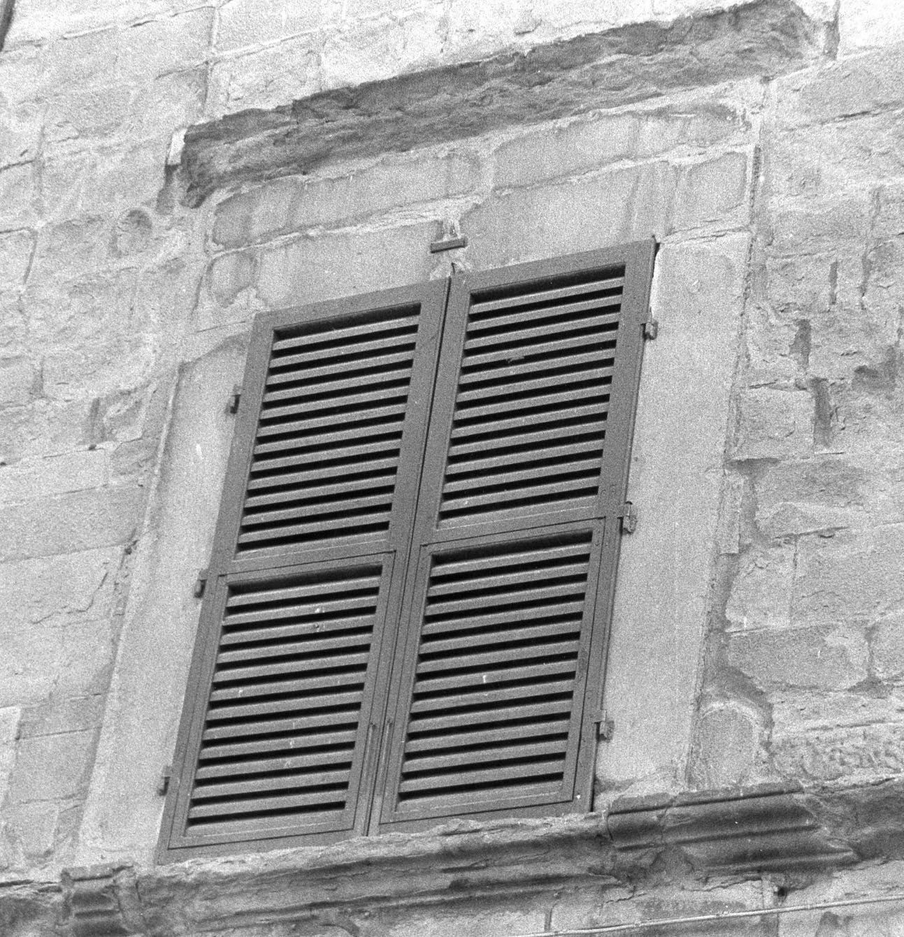 mostra di finestra, serie - bottega aretina (fine/inizio secc. XVI/ XVII)