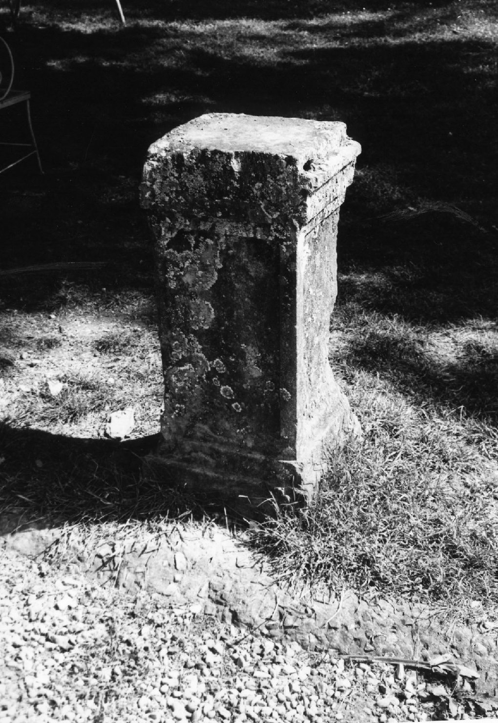 cippo, serie - bottega italiana (secc. XVIII/ XX)