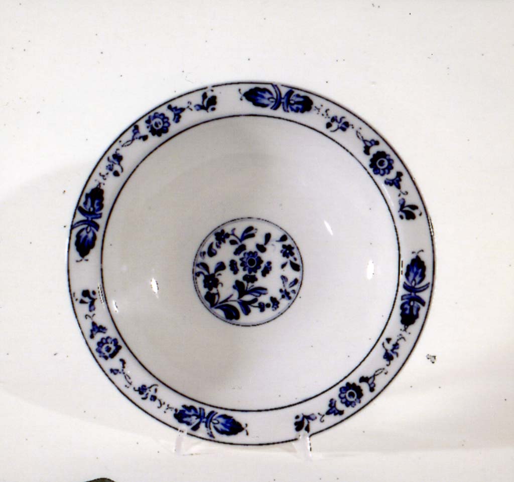 piatto - produzione toscana (ultimo quarto sec. XX)