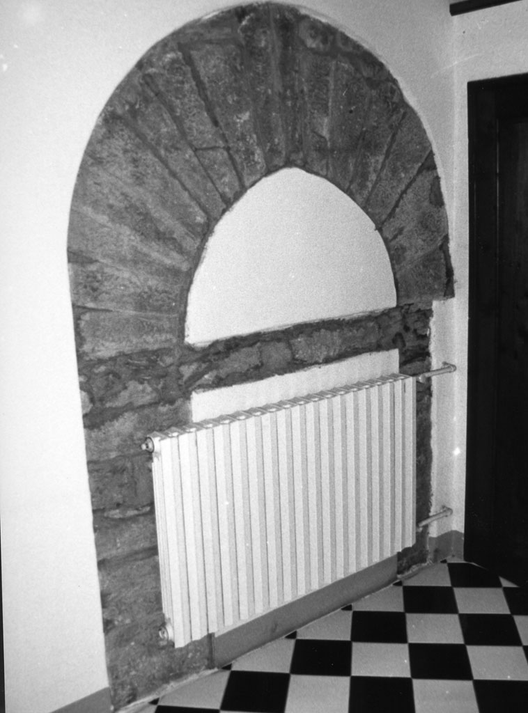 portale, frammento - bottega toscana (sec. XIV)