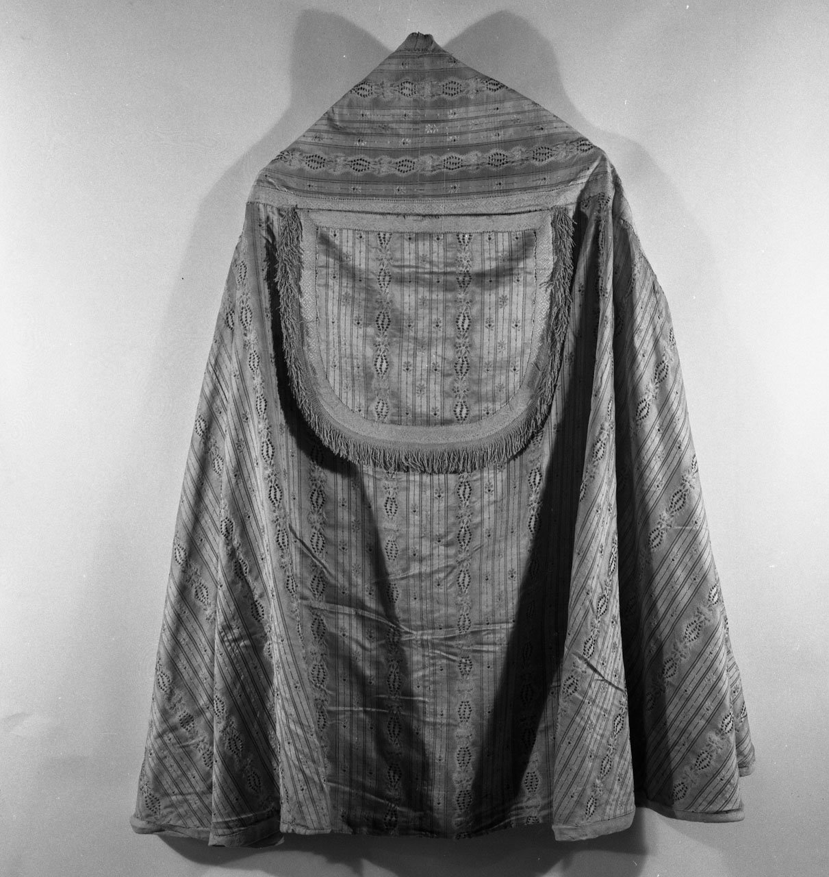 piviale, serie - manifattura italiana (sec. XVIII)