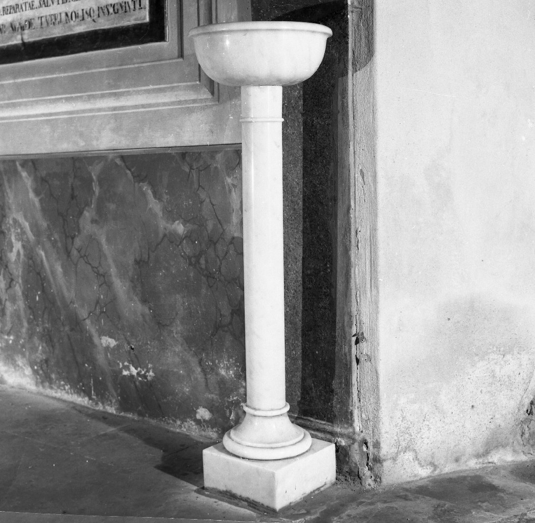 acquasantiera - bottega toscana (prima metà sec. XX)