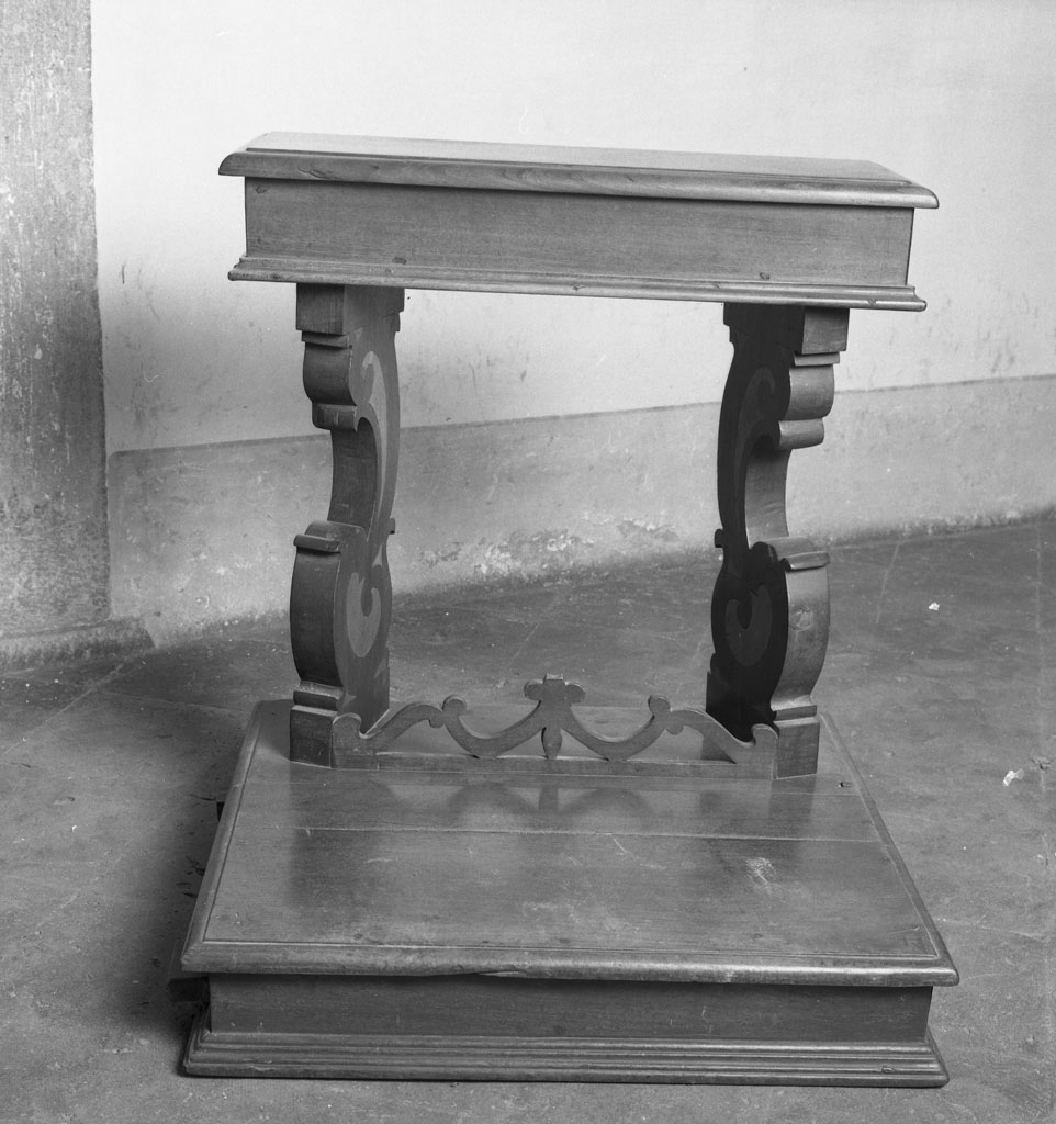 inginocchiatoio, serie - manifattura toscana (prima metà sec. XVIII)