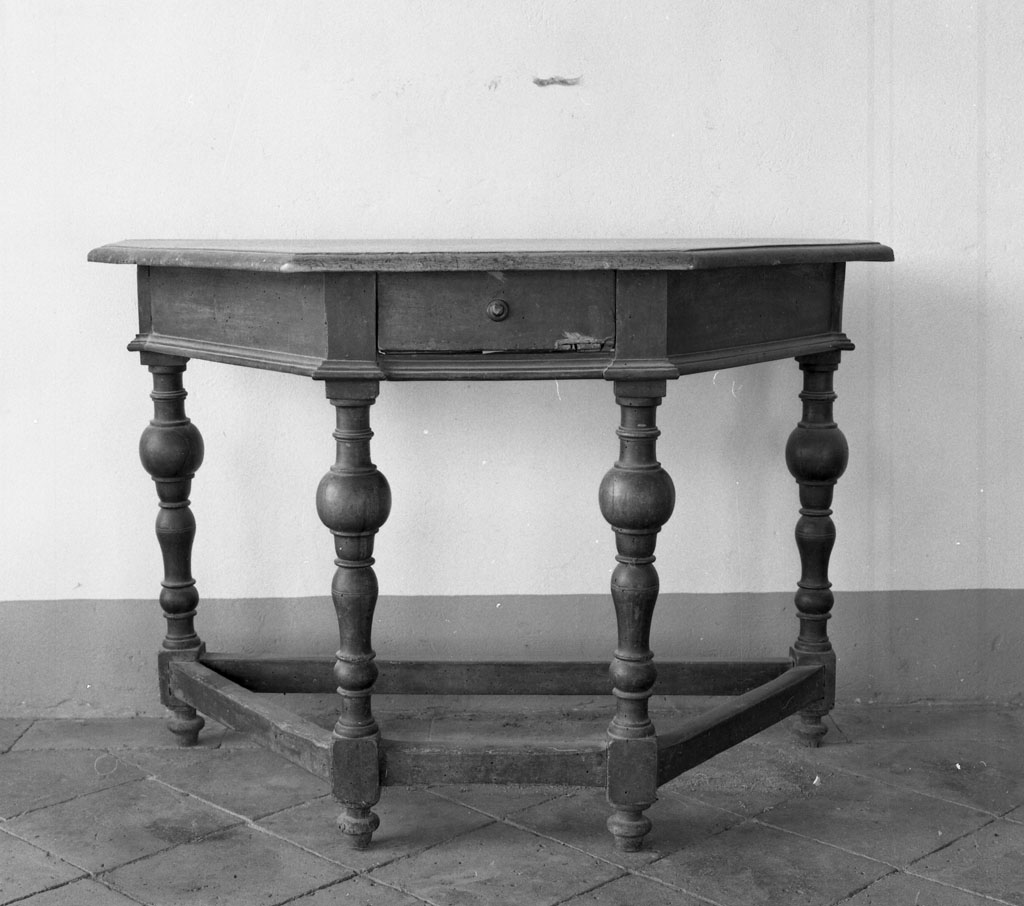 console - manifattura toscana (prima metà sec. XVIII)