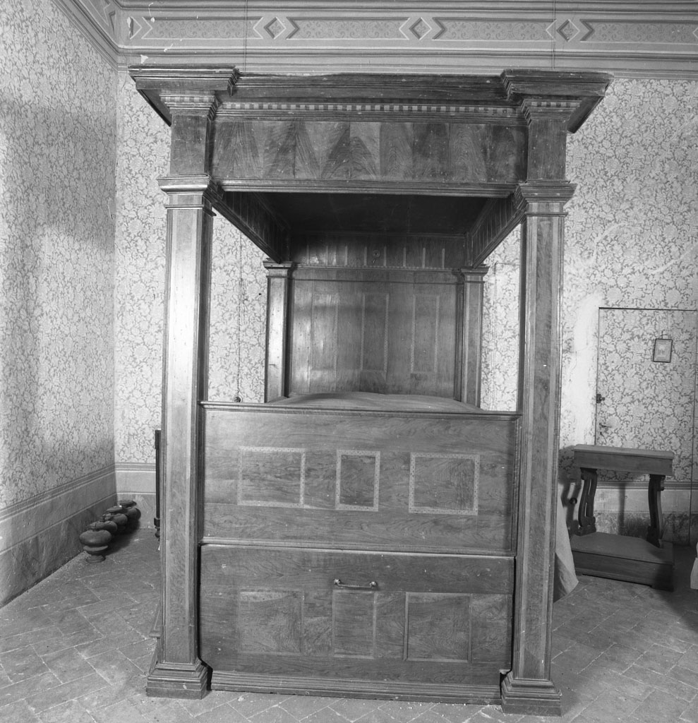letto - a baldacchino - manifattura toscana (sec. XVI)