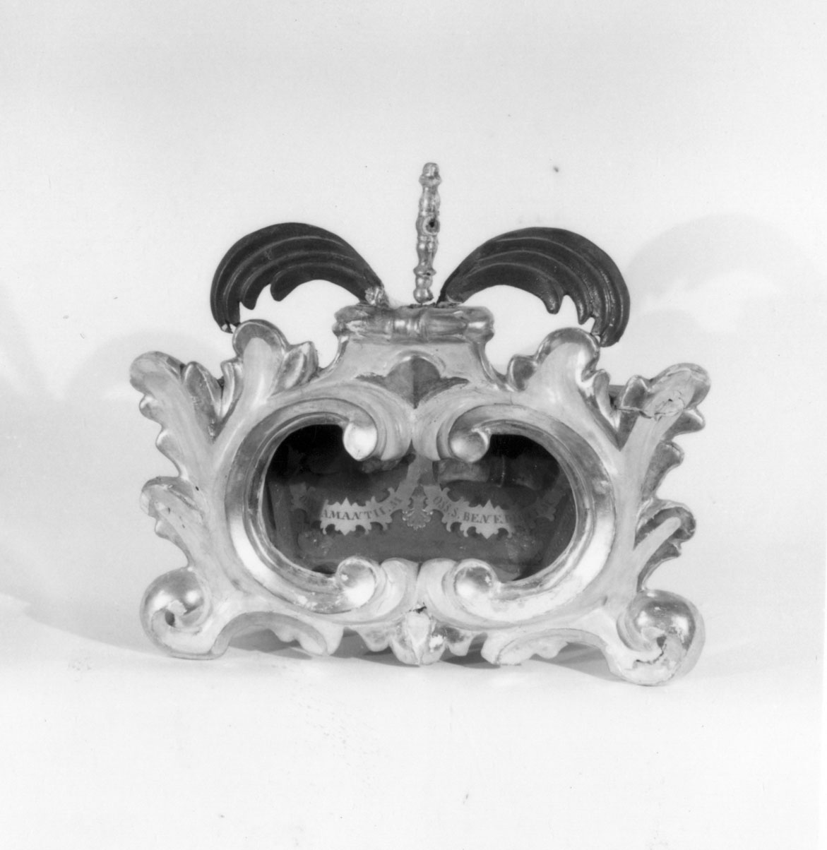 reliquiario a teca, coppia - bottega toscana (inizio sec. XVIII)