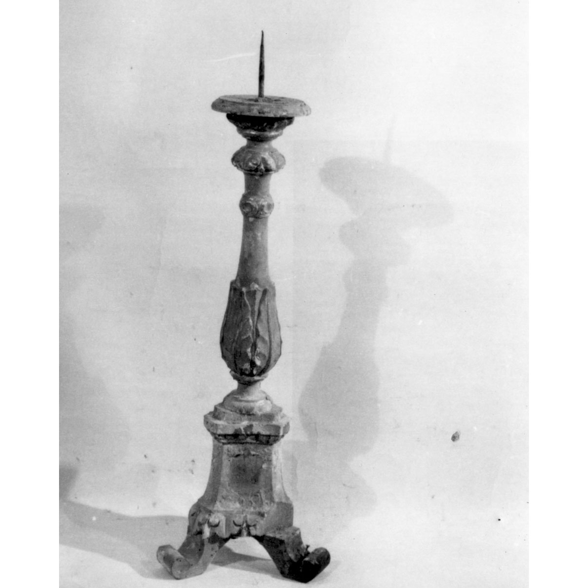 candelabro - bottega toscana (fine/inizio secc. XVIII/ XIX)