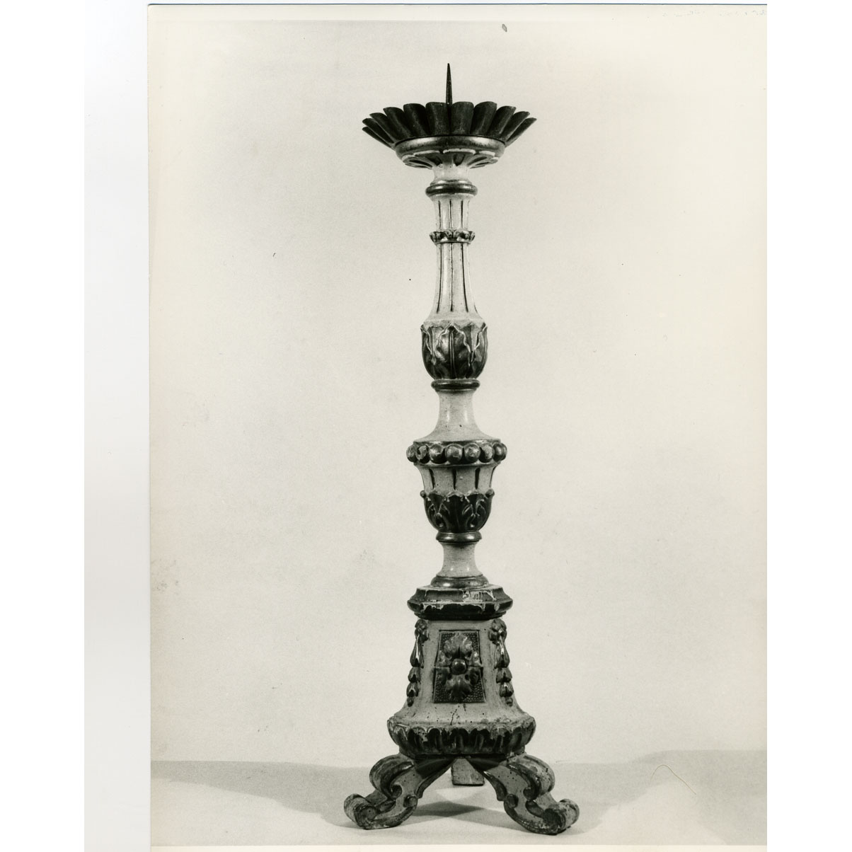 candeliere d'altare, serie - bottega toscana (prima metà sec. XIX)