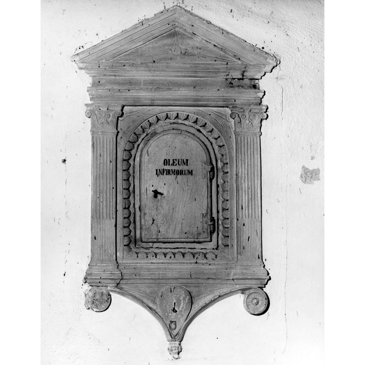 armadietto per oli santi - bottega toscana (inizio sec. XVII)