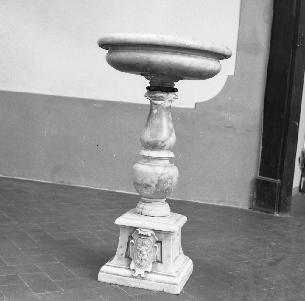 acquasantiera - a fusto - bottega toscana (primo quarto sec. XVII)