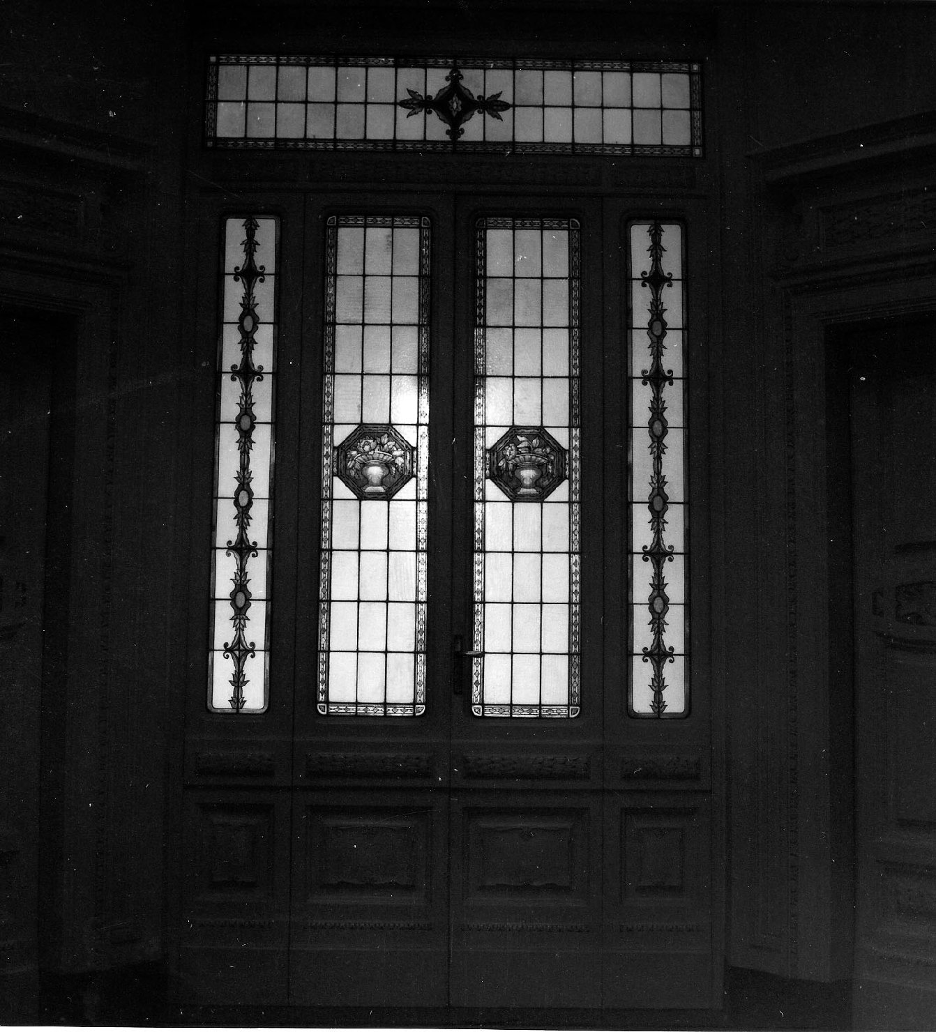 vetrata, serie di De Matteis Ulisse (prima metà sec. XX)