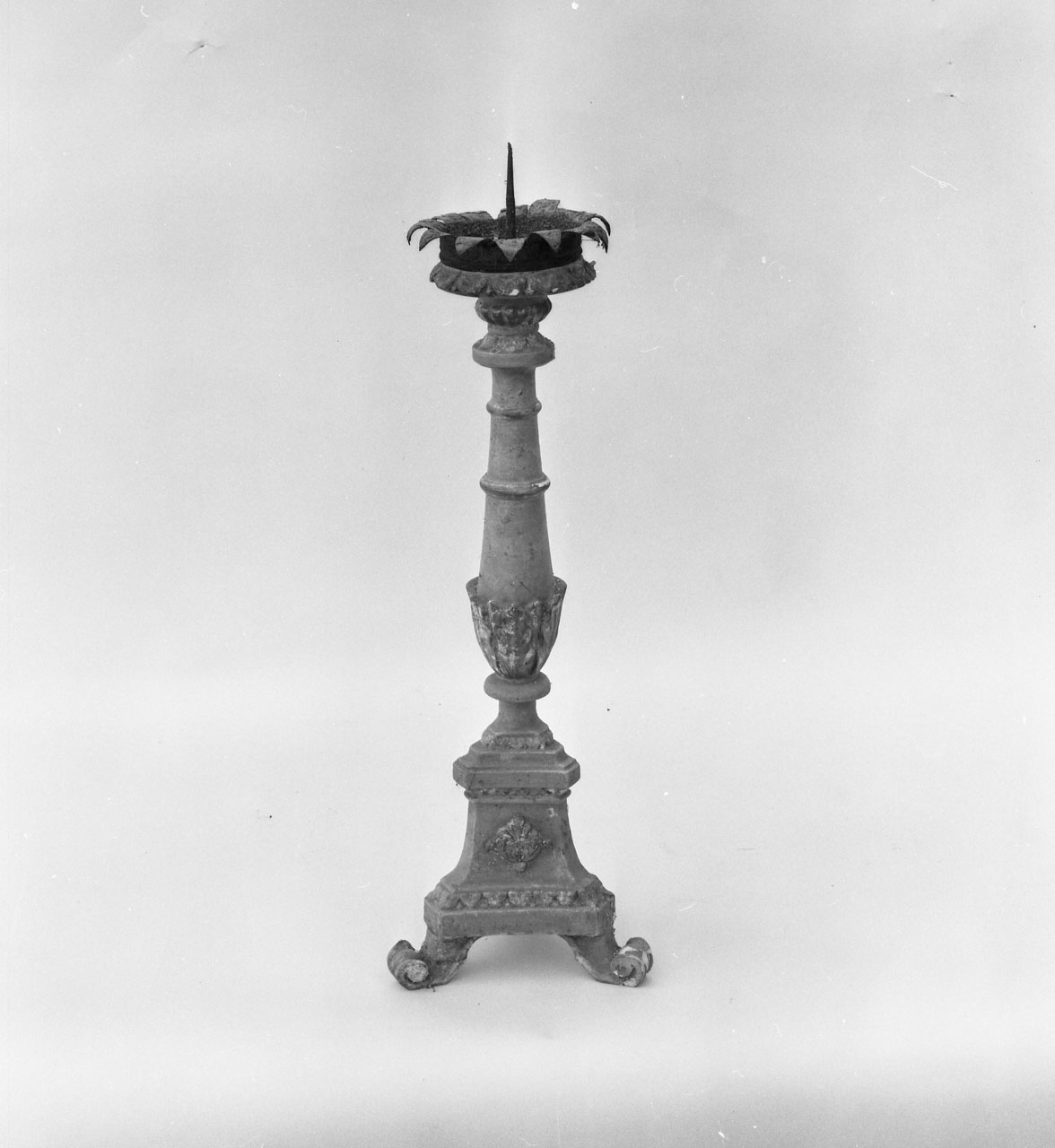 candelabro, serie - bottega toscana (seconda metà sec. XIX)
