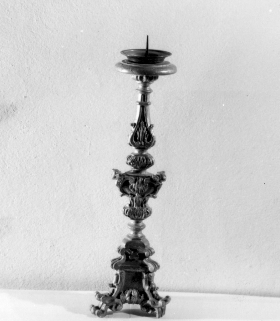 candeliere, serie - bottega aretina (sec. XVII)