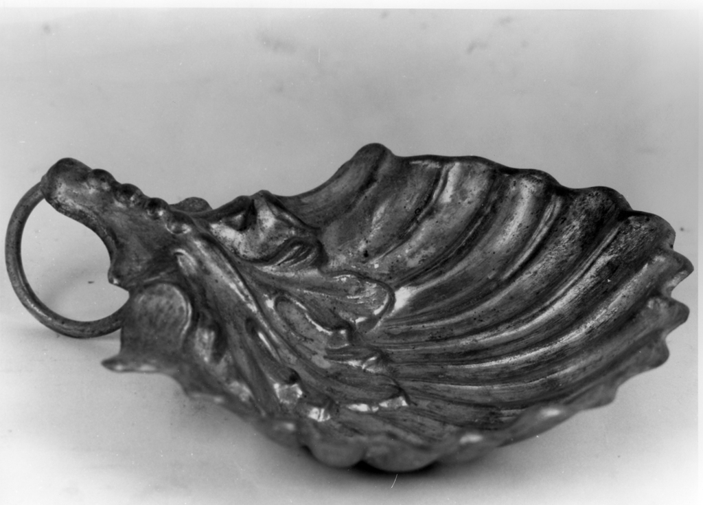 conchiglia battesimale - bottega toscana (seconda metà sec. XIX)