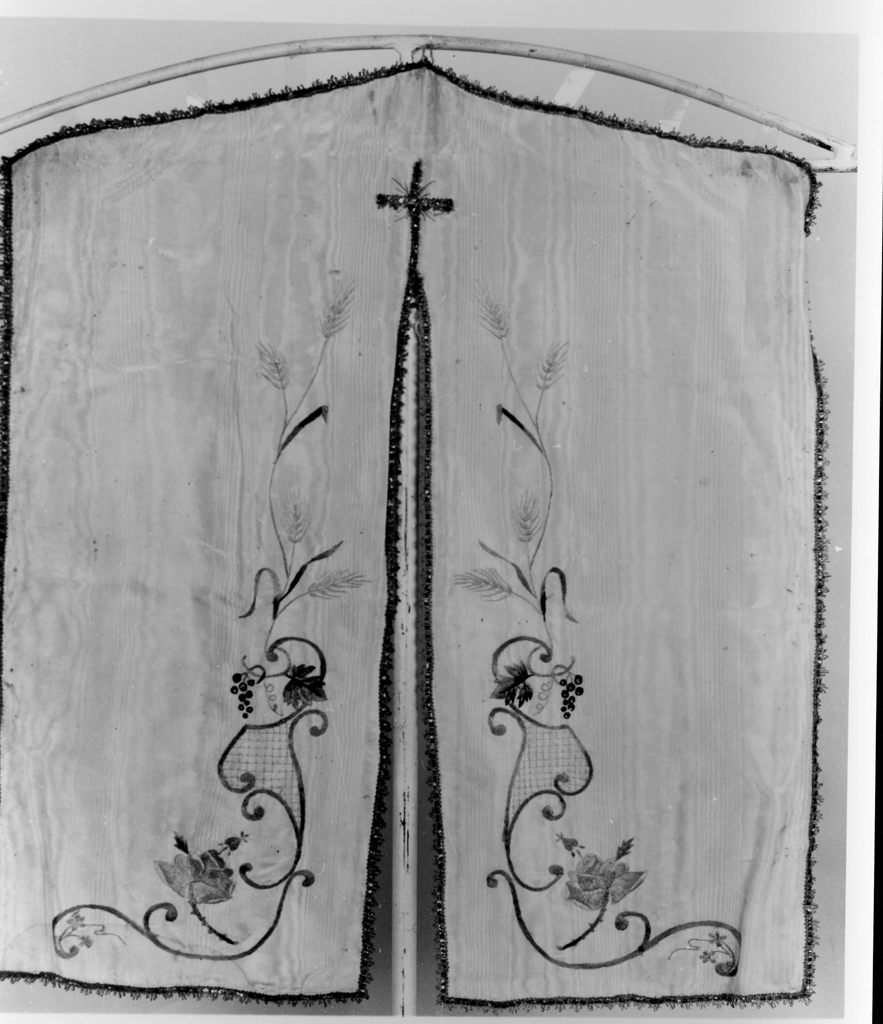 conopeo di tabernacolo - manifattura toscana (seconda metà sec. XIX)