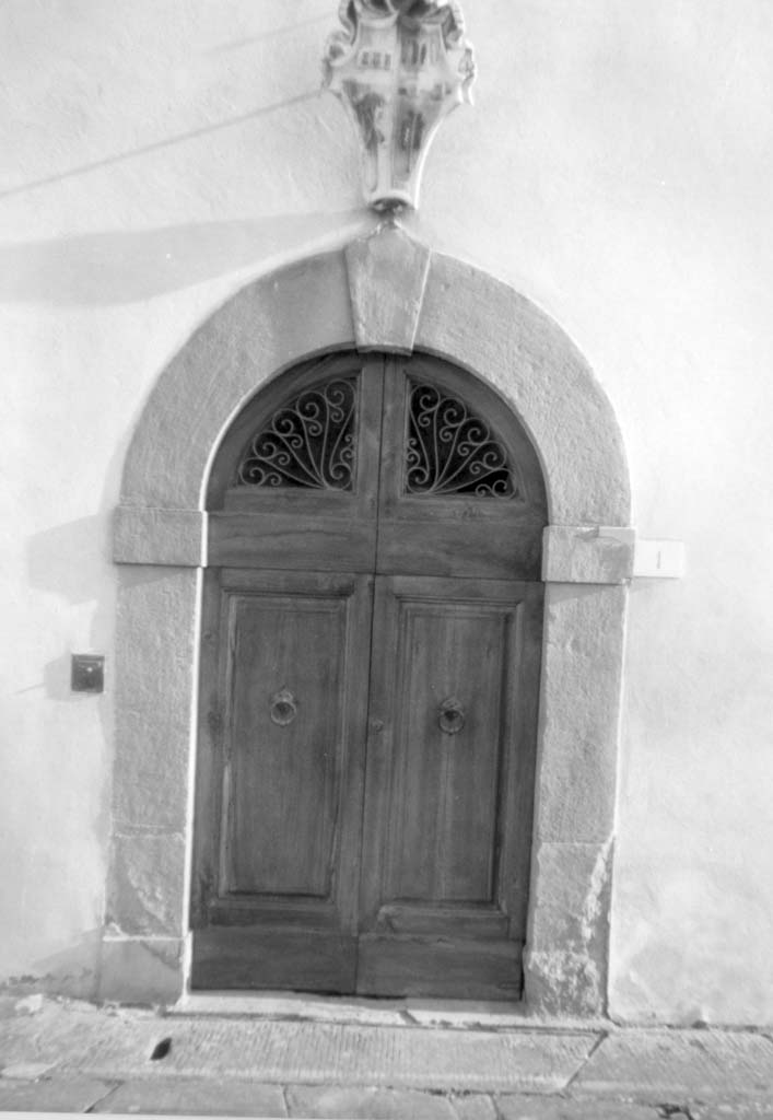 portale - bottega toscana (secc. XVI/ XVII)