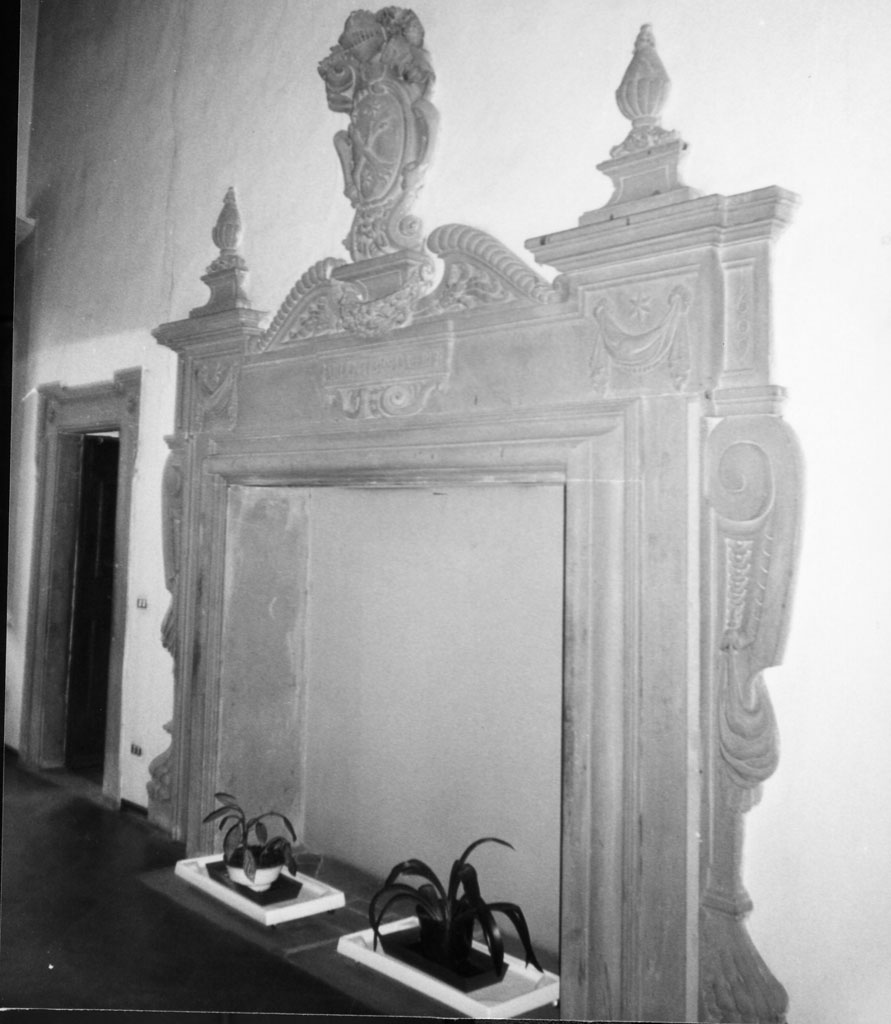 camino - bottega toscana (inizio sec. XVII)